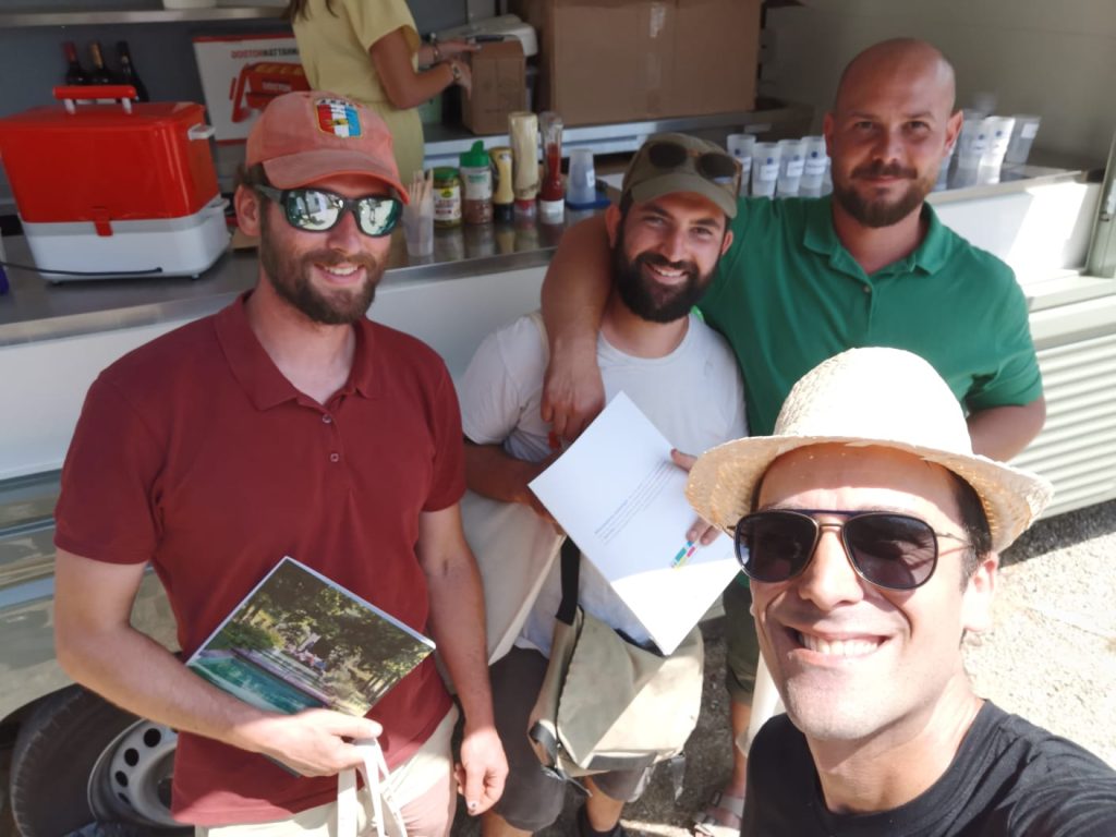 Photo Mathieu Didierjean avec des adhérents Accès SAP 